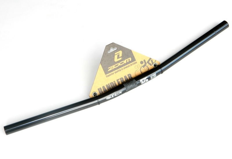 Kormány  ZOOM acél egyenes  620mm  25,4