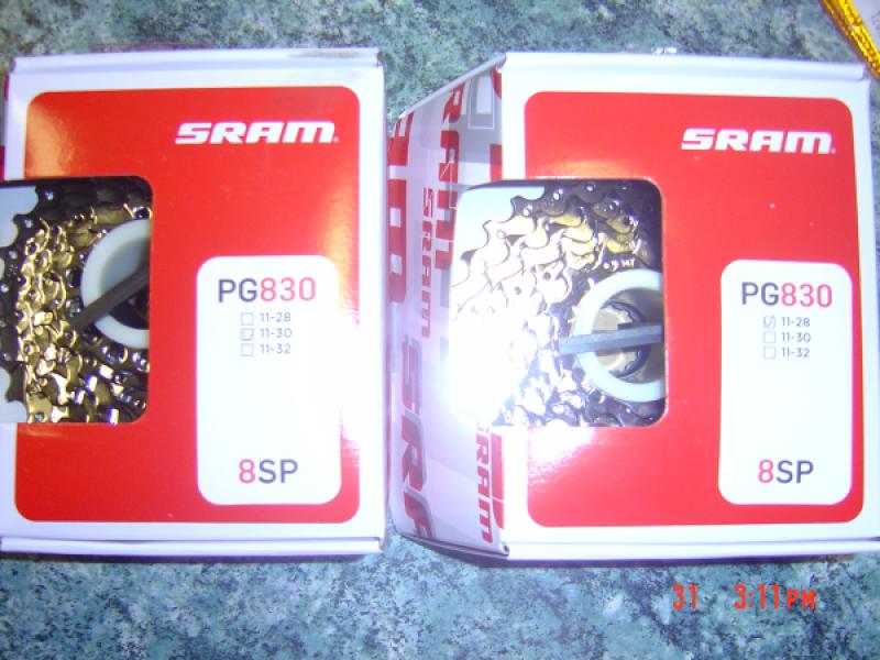 SRAM FOGASKOSZORÚ PG-830 /8