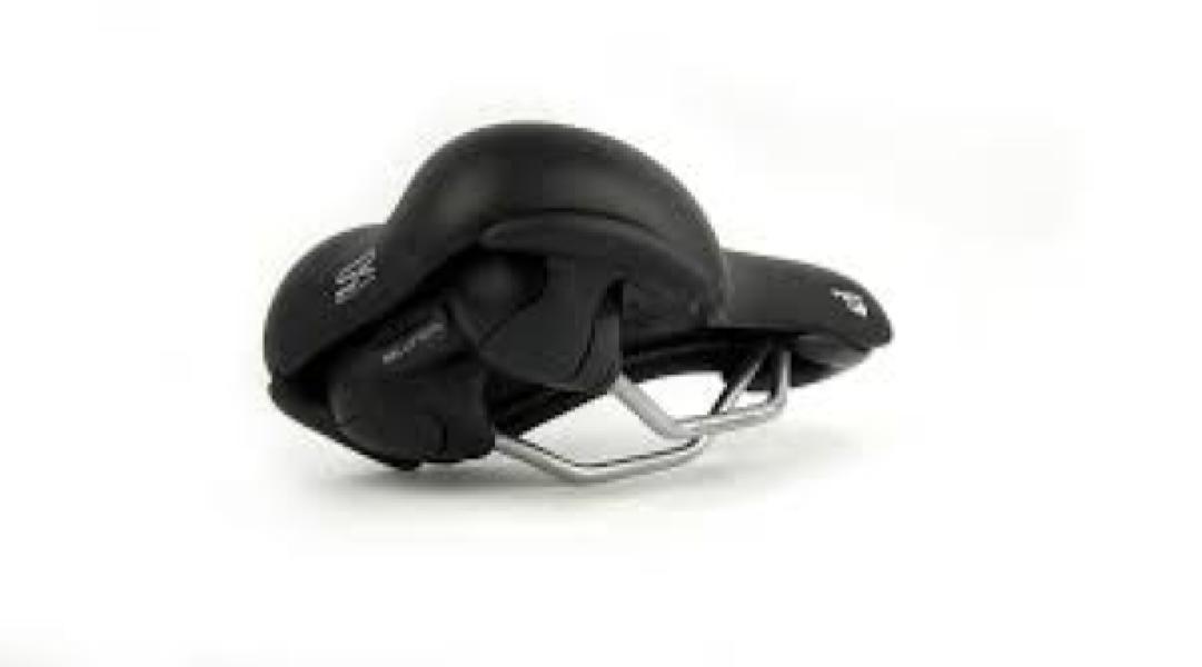 SELLE ROYAL FREEWAY FIT MODERAT  FFI GÉL NYEREG — 2