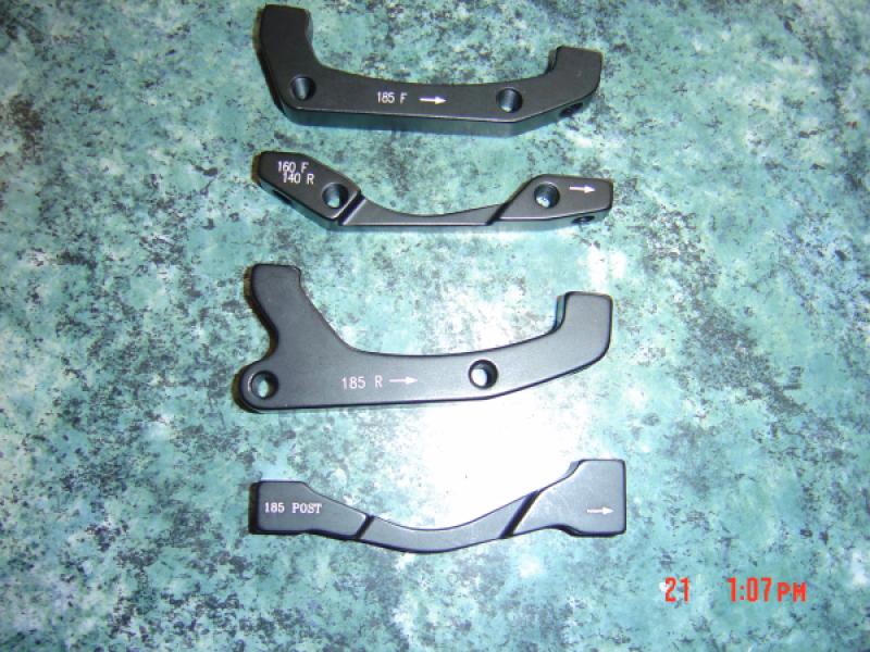 TÁRCSAFÉK ADAPTER