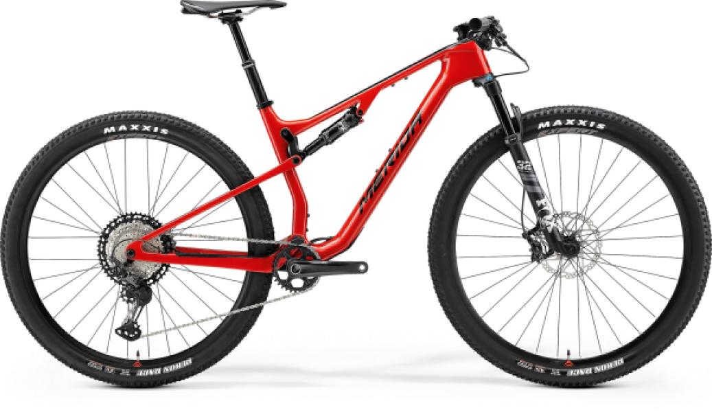 MERIDA 2022 NINETY-SIX RC XT S FÉNYES TŰZPIROS (FEKETE) — 2