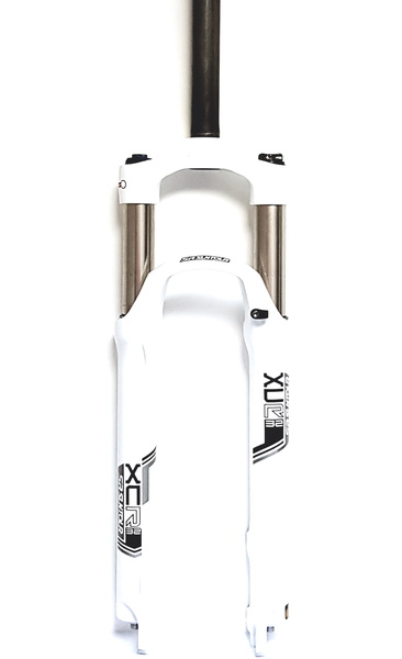 VILLA  TELESZKÓPOS 26"  A-HEAD 1-1/8 120MM SUNTOUR XCR32-DS-LO-R FEHÉR