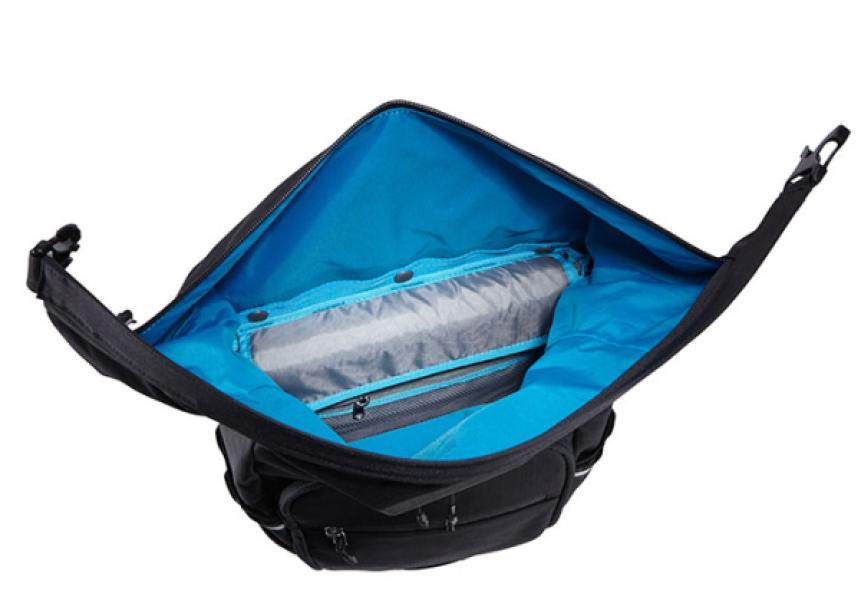 Hátizsák THULE PNP COMMUTER BACKPACK fekete esővédővel — 19