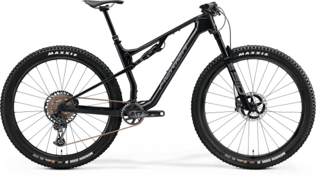 MERIDA 2022 NINETY-SIX 7000 SÖTÉTEZÜST (FEKETE/EZÜST)