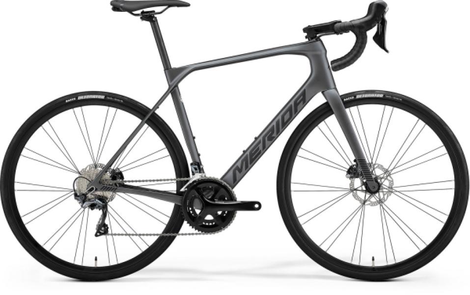 MERIDA 2022 SCULTURA ENDURANCE 5000 S SELYEM SÖTÉTEZÜST (FEKETE)