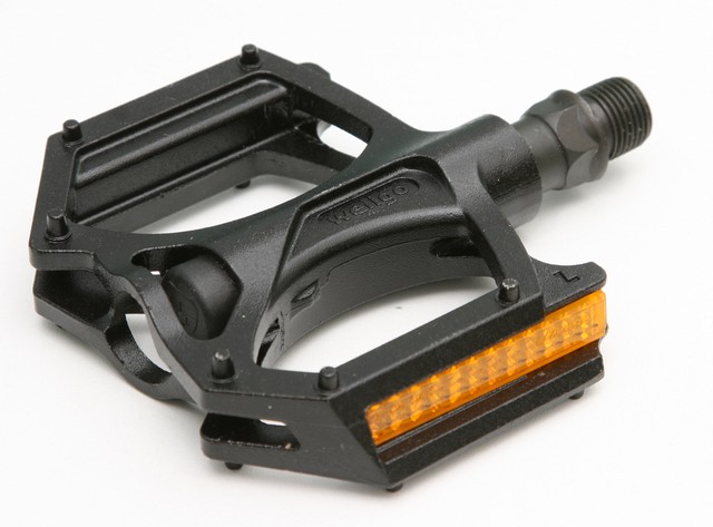 SPYRAL BRANCH PEDÁL STD LIGTH FEKETE CSAPÁGYAZOTT