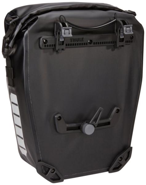 Táska THULE PNP SHIELD PANNIER 1db, 17l csomagtartóra fekete — 3