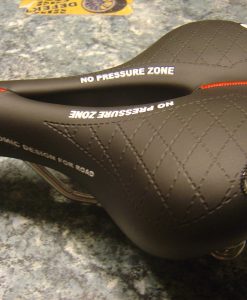 NYEREG  MONTEGRAPPA VELA ANATÓMIKUS RUGÓS NŐI