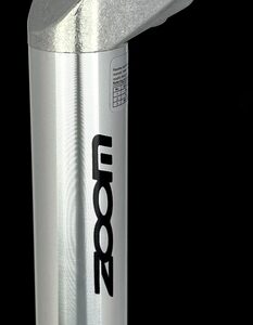 Nyeregcső ZOOM 25,4x400 ezüst